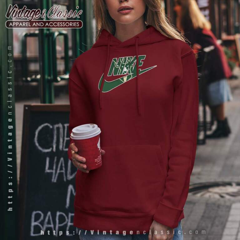 Nike Logo Milwaukee Bucks Hoodie Nike Logo Milwaukee Bucks Hoodie