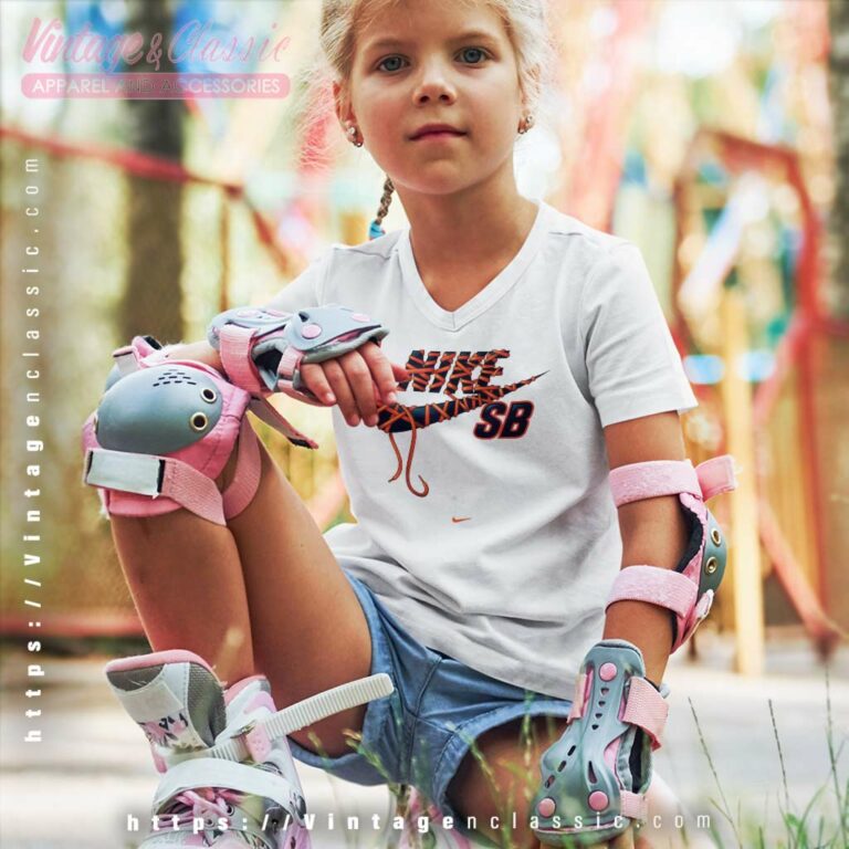 Nike SB Logo Skate Kids V Neck TShirt Nike SB Logo Skate Kids V Neck TShirt