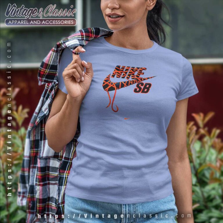 Nike SB Logo Skate Women TShirt Nike SB Logo Skate Women TShirt