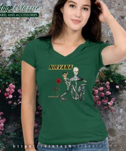 Nirvana T shirt 1992 Incesticide Album Vneck