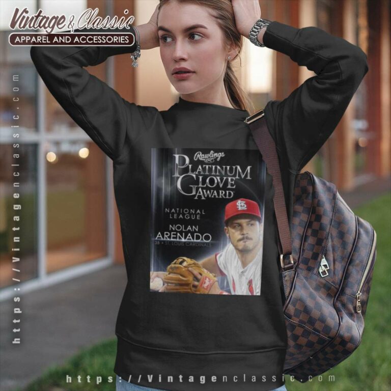 Nolan Arenado St Louis Cardinals Platinum Glove Award National League Sweatshirt Nolan Arenado St Louis Cardinals Platinum Glove Award National League Sweatshirt