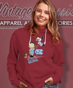 North Carolina Tar Heels The Peanuts Christmas 2023 Hoodie