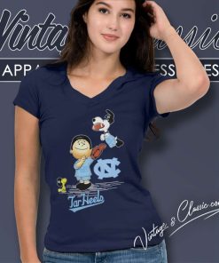North Carolina Tar Heels The Peanuts Christmas 2023 V Neck TShirt