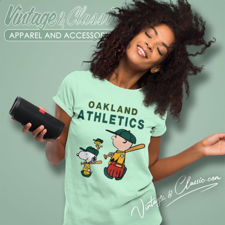 Oakland Athletics Snoopy Charlie Brown Women T Shirt Oakland Athletics Snoopy Charlie Brown Women T Shirt