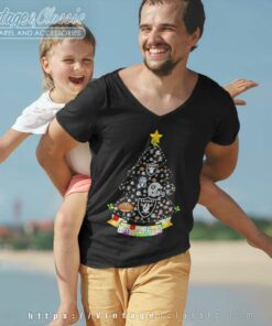 Oakland Raiders Nfl Merry And Bright Christmas Tree V Neck TShirt