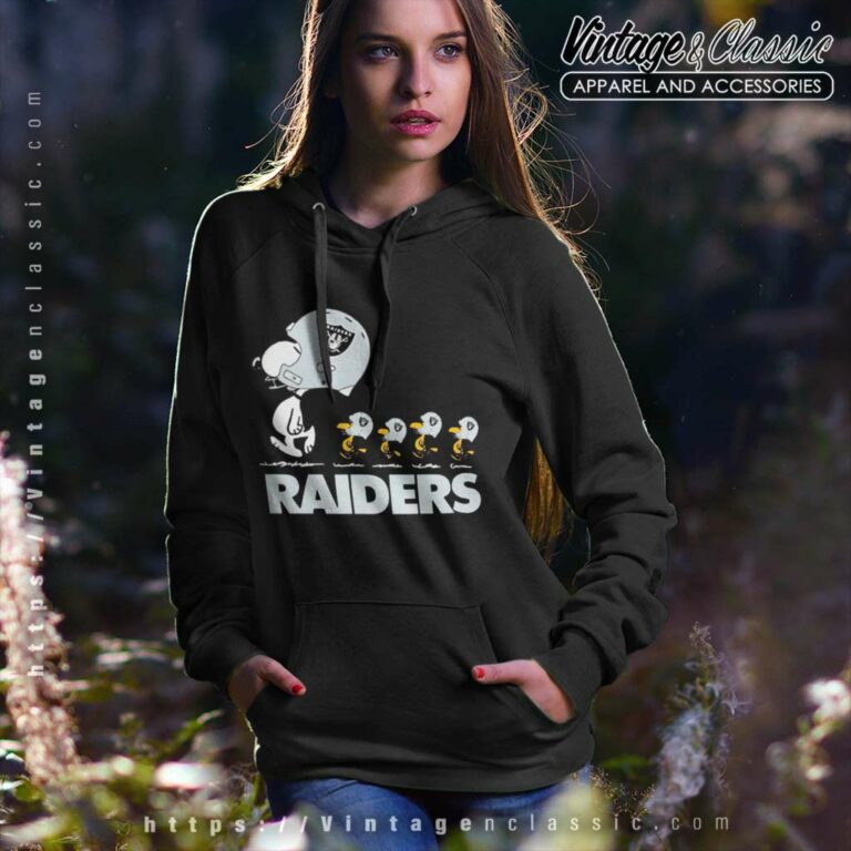 Oakland Raiders Woodstock And Snoopy Hoodie Oakland Raiders Woodstock And Snoopy Hoodie