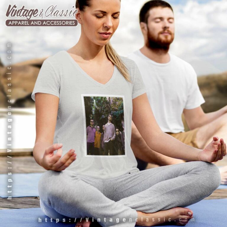 Oasis Be Here Now V Neck TShirt Oasis Be Here Now V Neck TShirt