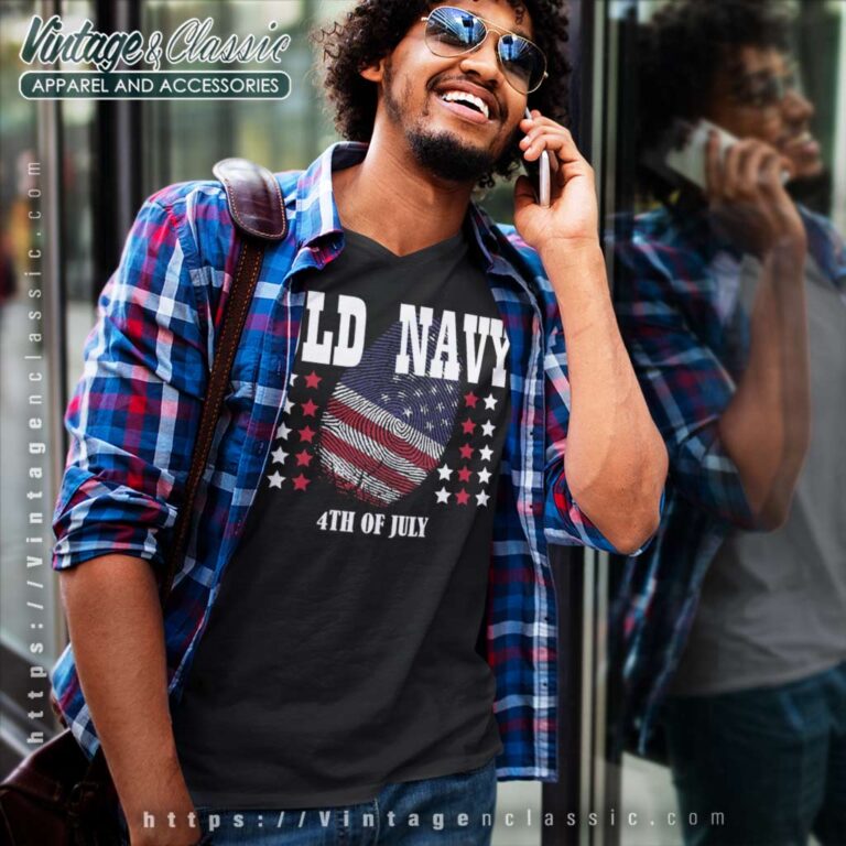 Old Navy 4th Of July Fingerprint V Neck TShirt Old Navy 4th Of July Fingerprint V Neck TShirt