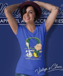 Oregon Ducks Snoopy Charlie Brown Dancing V Neck TShirt