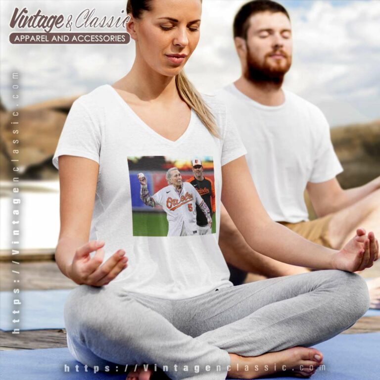 Orioles Legend Brooks Robinson V Neck TShirt Orioles Legend Brooks Robinson V Neck TShirt