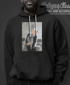 Palestinian Woman Protecting The Land Of Palestine Hoodie