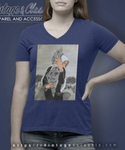 Palestinian Woman Protecting The Land Of Palestine V Neck TShirt