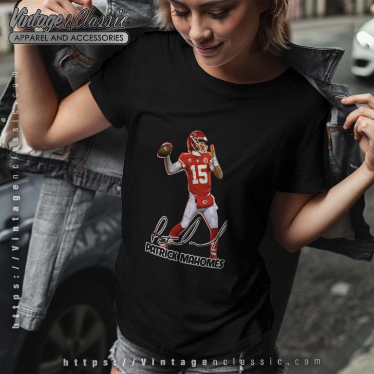 Patrick Mahomes Super Bowl LVII Champions Kansas City Chiefs Signatures Personalized Tshit Women Patrick Mahomes Super Bowl LVII Champions Kansas City Chiefs Signatures Personalized Tshit Women