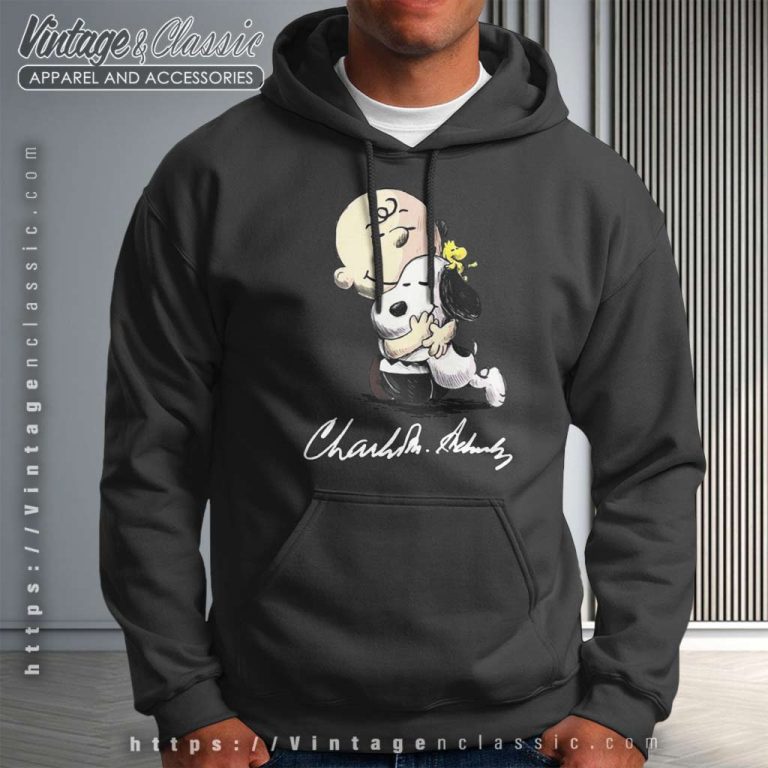 Peanuts Hug Charlie And Woodstock Classic Peanuts Hug Charlie And Woodstock Classic Hoodie Peanuts Hug Charlie And Woodstock Classic Peanuts Hug Charlie And Woodstock Classic Hoodie