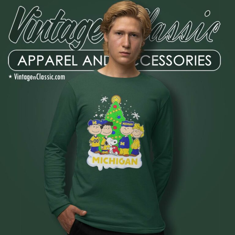 Peanuts Michigan Wolverines Love Christmas Long Sleeve Tee Peanuts Michigan Wolverines Love Christmas Long Sleeve Tee