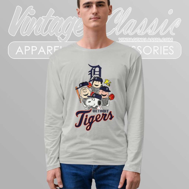 Peanuts Mlb Detroit Tigers Snoopy And Friends Long Sleeve Tee Peanuts Mlb Detroit Tigers Snoopy And Friends Long Sleeve Tee
