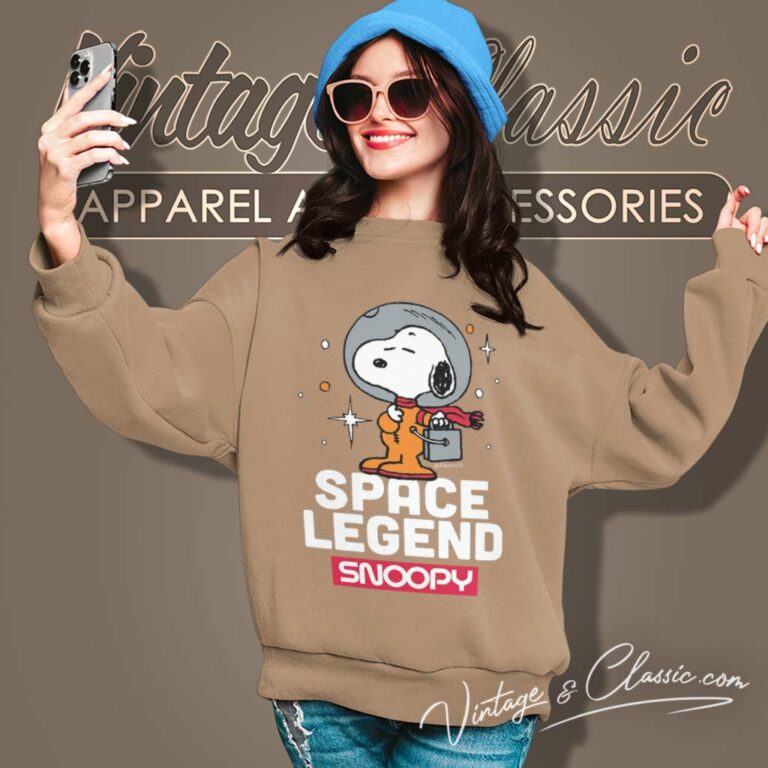 Peanuts Snoopy Nasa Space Beagle Astronaunt Sweatshirt Peanuts Snoopy Nasa Space Beagle Astronaunt Sweatshirt
