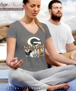Pembroke Welsh Corgi Green Bay Packers V Neck TShirt