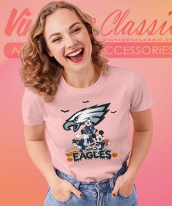 Philadelphia Eagles Football Mickey And Friends Halloween Women TShirt