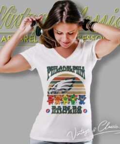 Philadelphia Eagles Nfl Grateful Dancing Bears Retro V Neck TShirt