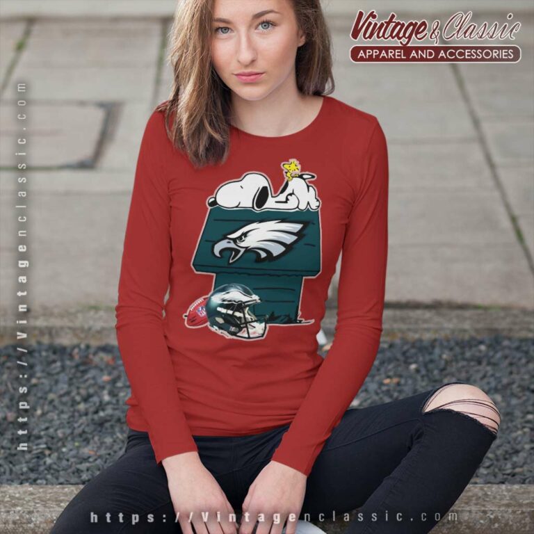 Philadelphia Eagles Snoopy And Woodstock Resting Together Long Sleeve Tee Philadelphia Eagles Snoopy And Woodstock Resting Together Long Sleeve Tee