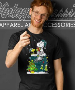 Philadelphia Eagles Snoopy Ugly Christmas T Shirt