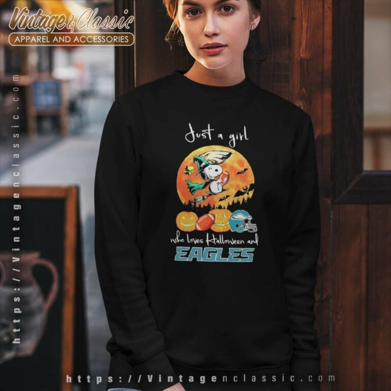 Philadelphia Eagles Snoopy Woodstock Just A Girl Who Loves Halloween Sweatshirt Philadelphia Eagles Snoopy Woodstock Just A Girl Who Loves Halloween Sweatshirt