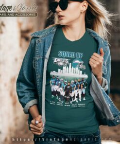 Philadelphia Eagles Squad Up Skyline Signatures 2023 Vneck