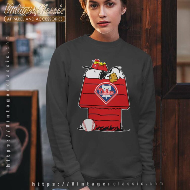 Philadelphia Phillies Snoopy And Woodstock Resting Together Sweatshirt Philadelphia Phillies Snoopy And Woodstock Resting Together Sweatshirt