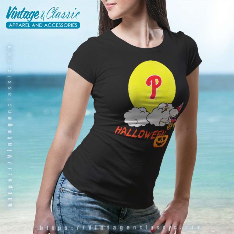 Philadelphia Phillies Snoopy Halloween Women TShirt Philadelphia Phillies Snoopy Halloween Women TShirt