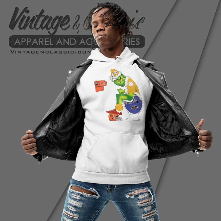 Pittsburgh Steelers Grinch Sitting On Baltimore Ravens Hoodie Pittsburgh Steelers Grinch Sitting On Baltimore Ravens Hoodie