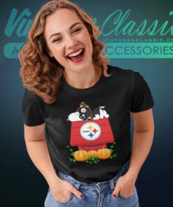 Pittsburgh Steelers Snoopy Pumpkin House Women TShirt