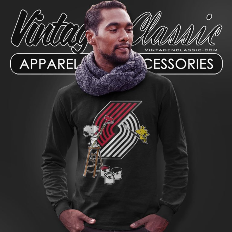 Portland Trail Blazers Snoopy And Woodstock Painting Logo Long Sleeve Tee Portland Trail Blazers Snoopy And Woodstock Painting Logo Long Sleeve Tee