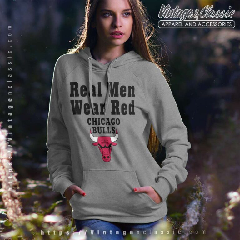Real Men Wear Red Chicago Bulls Hoodie Real Men Wear Red Chicago Bulls Hoodie
