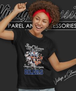 Real Women Love Hockey Smart Women Love The Oilers 2023 Signatures Women T Shirt