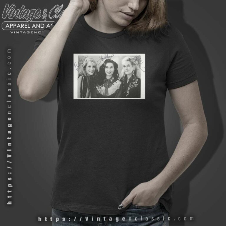 Rip The Dixie Chicks Laura Lynch Real Signed Women TShirt Rip The Dixie Chicks Laura Lynch Real Signed Women TShirt