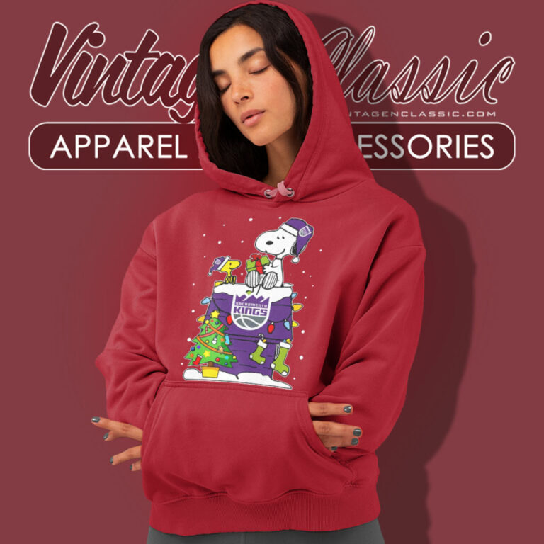 Sacramento Kings Shirt Christmas Snoopy Hoodie Sacramento Kings Shirt Christmas Snoopy Hoodie