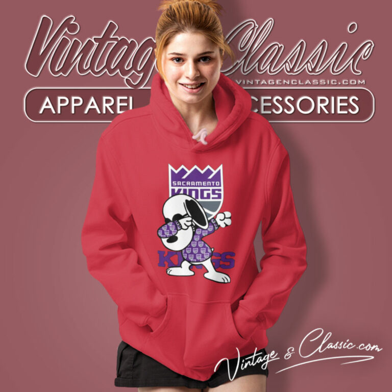 Sacramento Kings Snoopy Dabbing Hoodie 1 Sacramento Kings Snoopy Dabbing Hoodie 1