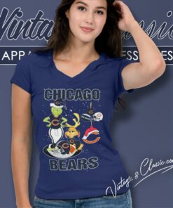 Santa Grinch And Dog Chicago Bears Christmas V Neck TShirt