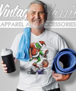 Santa Grinch Cleveland Browns Stomp On Nfl Teams Christmas V Neck TShirt