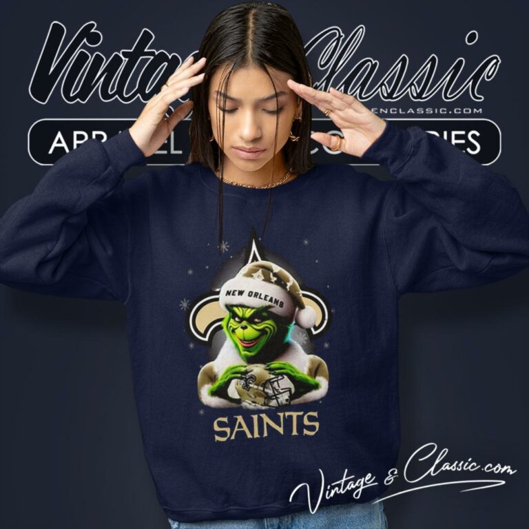 Santa Grinch Love New Orleans Saints Christmas Sweatshirt Santa Grinch Love New Orleans Saints Christmas Sweatshirt