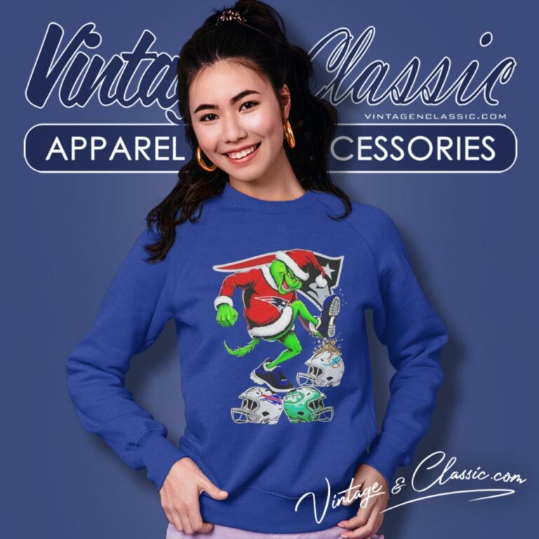 Santa Grinch New England Patriots Stomp On Nfl Teams Christmas Sweatshirt Santa Grinch New England Patriots Stomp On Nfl Teams Christmas Sweatshirt