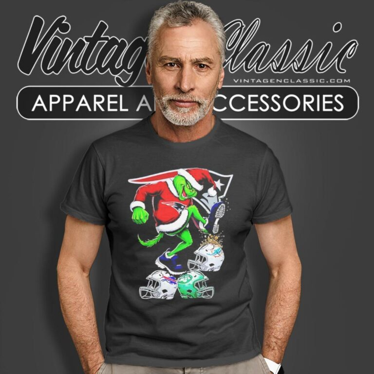 Santa Grinch New England Patriots Stomp On Nfl Teams Christmas T Shirt Santa Grinch New England Patriots Stomp On Nfl Teams Christmas T Shirt