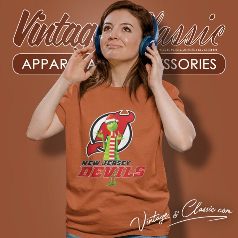 Santa Grinch Nhl New Jersey Devils Christmas Women T Shirt Santa Grinch Nhl New Jersey Devils Christmas Women T Shirt