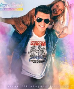 Scorpions Shirt Day On The Green V Neck TShirt