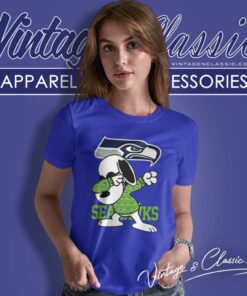Seattle Seahawks Snoopy Dabbing Women T Shirt