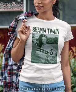 Shania Twain In Nfl Field Sexy Photo Women TShirt