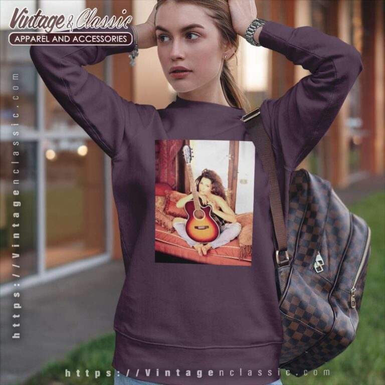 Shania Twain Posing With Guitar Sweatshirt Shania Twain Posing With Guitar Sweatshirt