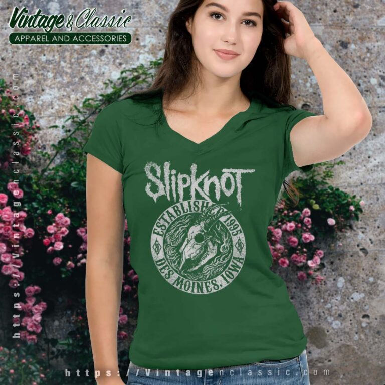 Slipknot Iowa Skull 1995 Vneck Slipknot Iowa Skull 1995 Vneck