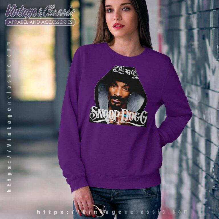 Snoop Dogg 90s Rap Style Sweatshirt Snoop Dogg 90s Rap Style Sweatshirt